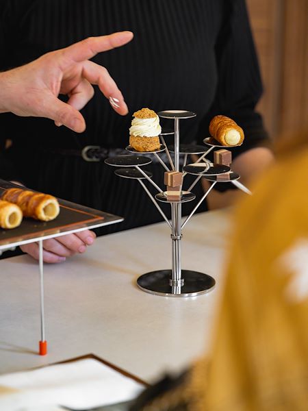 Andrea Tortora al Palais Royal di Parigi